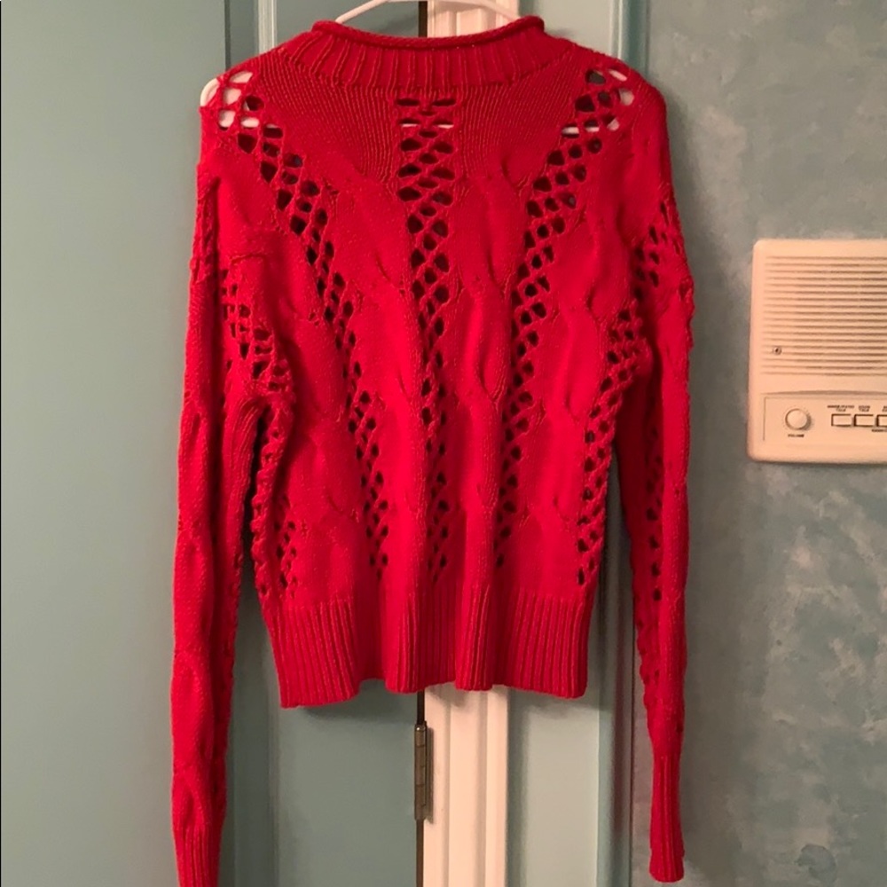 sweater - Picture 3 of 3